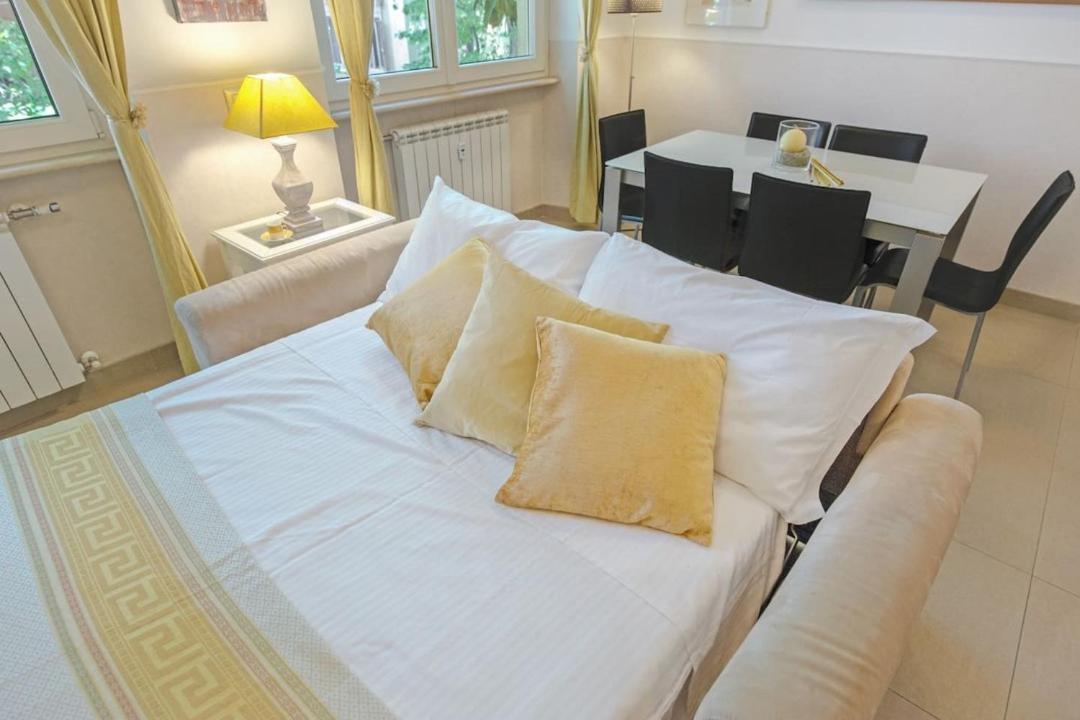 Apartamento Iflat Sleek Apt In Testaccio Near Ostiense Train Station
